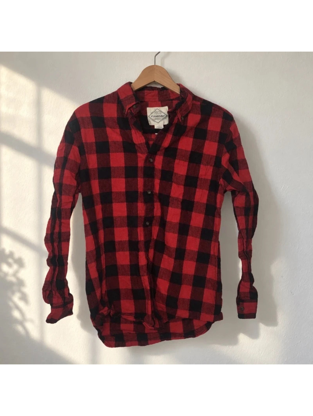 St. John's Bay Men's Small Red Black Buffalo Plaid 100% Cotton Flannel Shirt